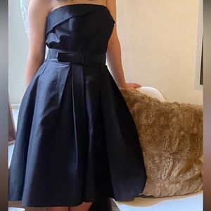 White House Black market dress good condition size 2